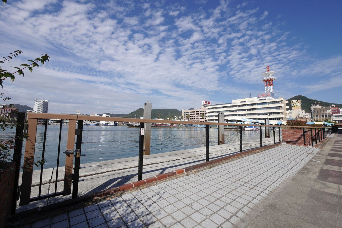 三原内港東物揚場 の施工写真