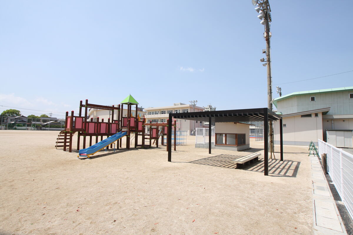 春日原小学校
