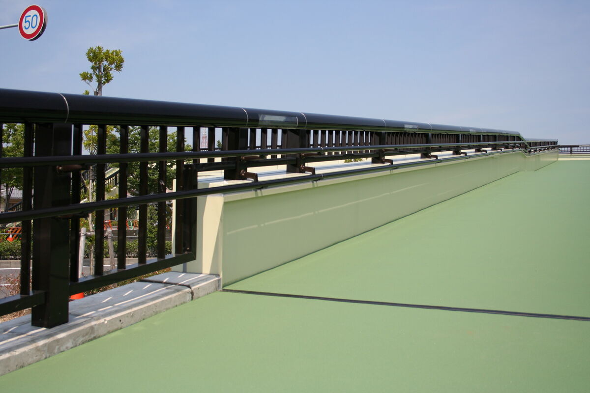 陽だまりの丘歩道橋 の施工写真