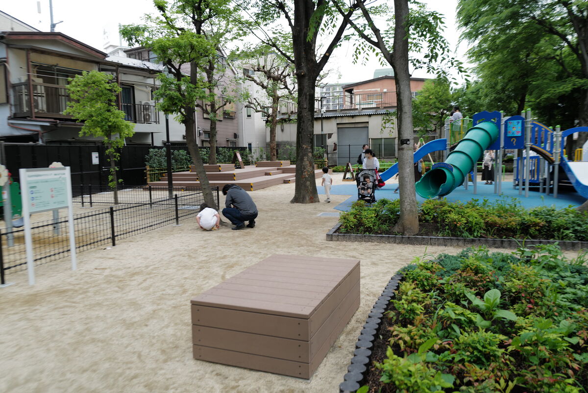 西尾久四丁目公園のハコベン設置事例