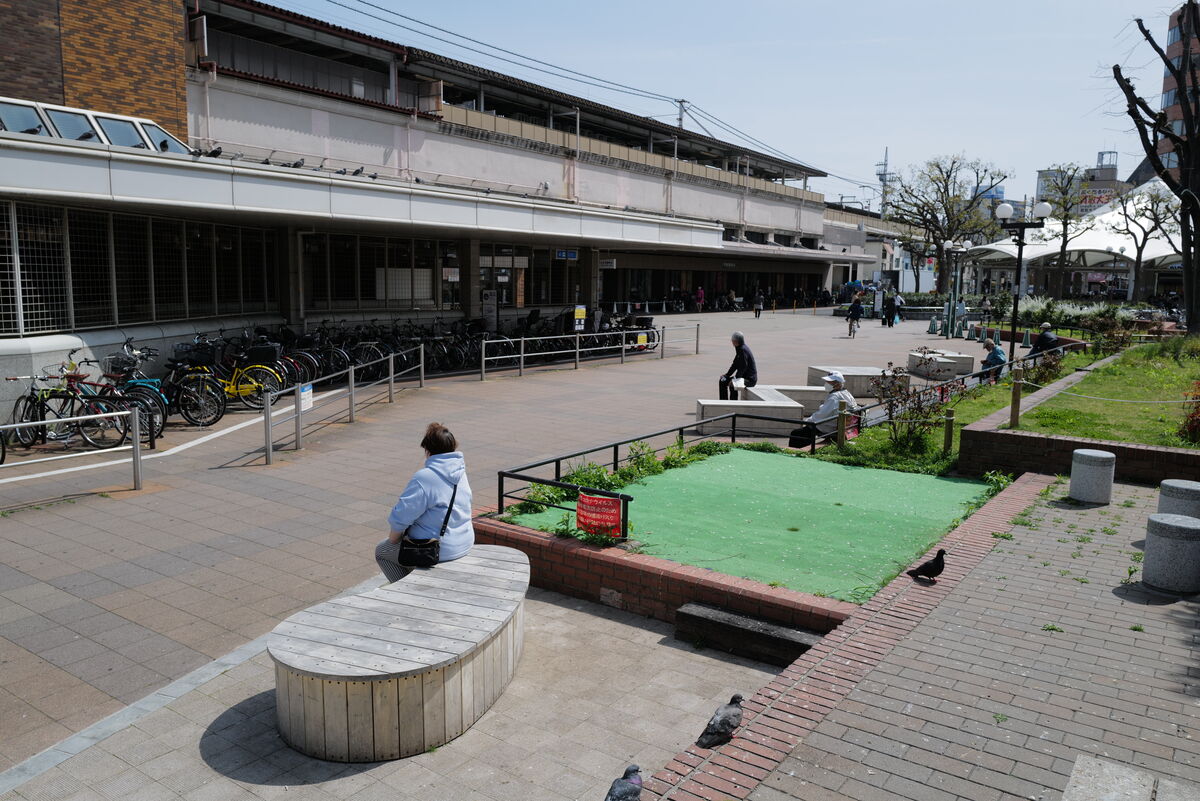 神戸駅前のハコベン設置事例