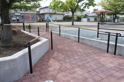 岡屋敷公園