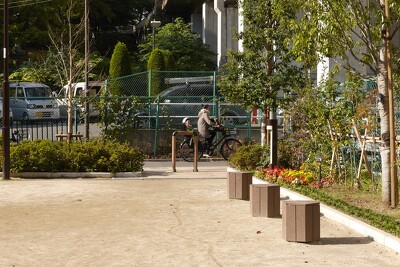 笄児童遊園