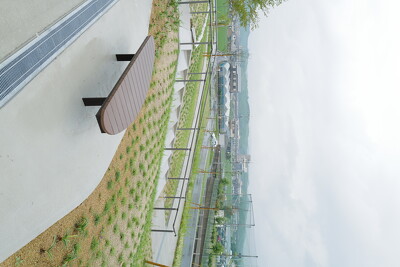 まびふれあい公園・ベンチ写真