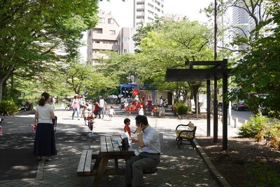 中央区佃公園