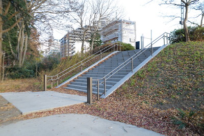 西公園
