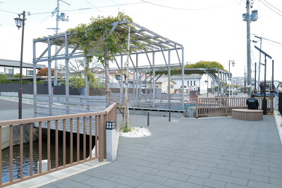 緒絶川親水広場