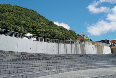 レク都市熊野灘臨海公園（城の浜地区）プールの施工写真
