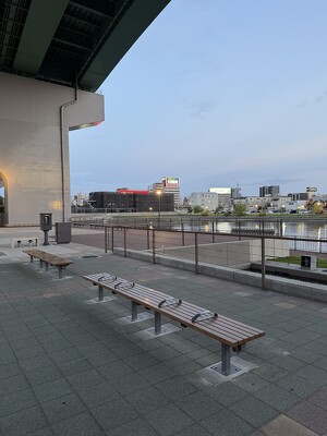 ささしま高架下広場