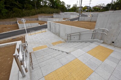 稲城小田良