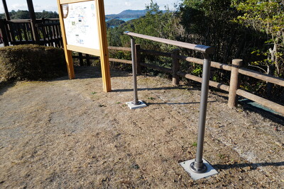 的矢湾大橋北詰広場