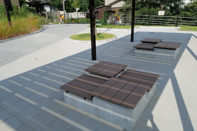 和田宝満公園・ベンチ写真