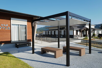 公民館きやま座　憩いの広場