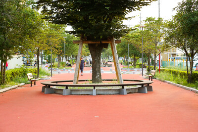新川東緑地