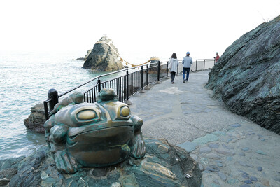 茶屋町1号線(二見ヶ浦 夫婦岩付近)
