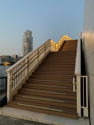 隅田川テラス連絡橋(月島川水門)