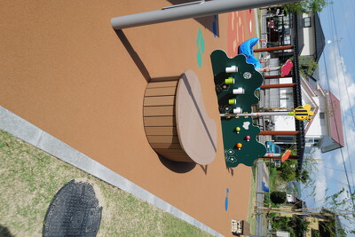 新大村駅公園・ベンチ写真