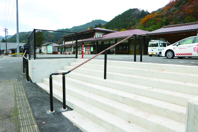 津和野町駅前広場
