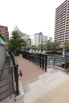 月島川緑の散歩道
