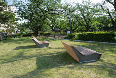 瑞穂競技場　北児童園・ベンチ写真