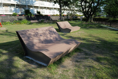 瑞穂競技場　北児童園・ベンチ写真