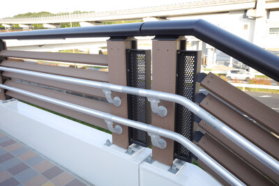 長久手市公園西駅歩道橋