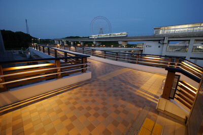 長久手市公園西駅歩道橋